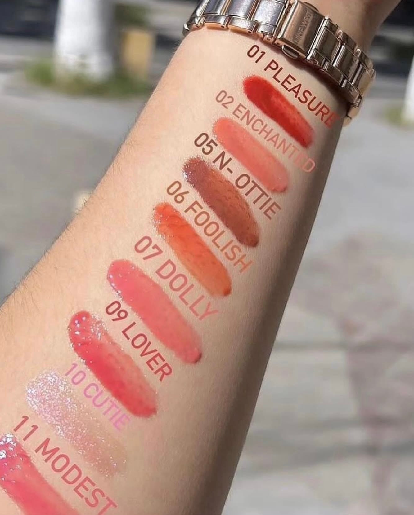Brillo de labios voluminizador Thirsty Plumping Gloss Italia Deluxe
