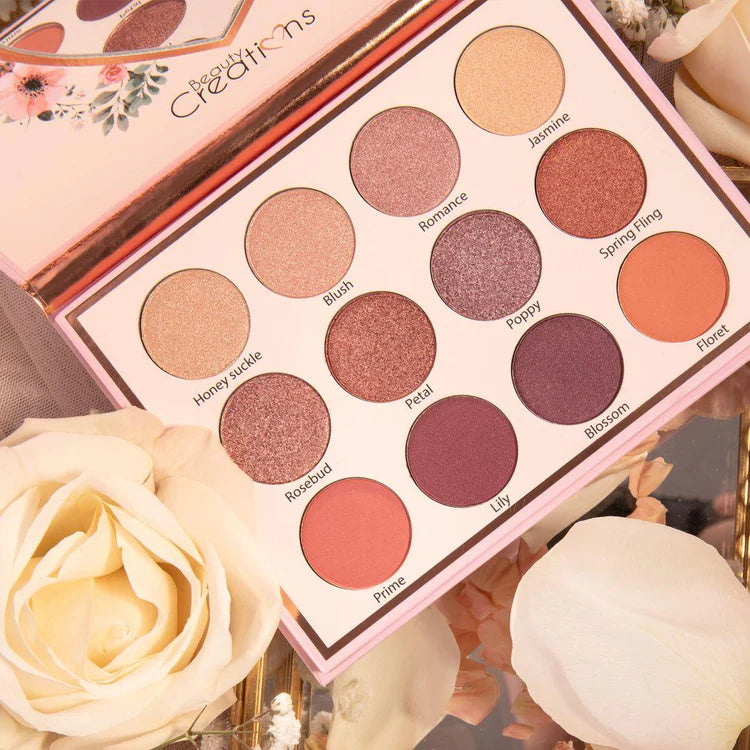 Paleta de sombras Floral Bloom "Eye Bloom" Beauty Creations