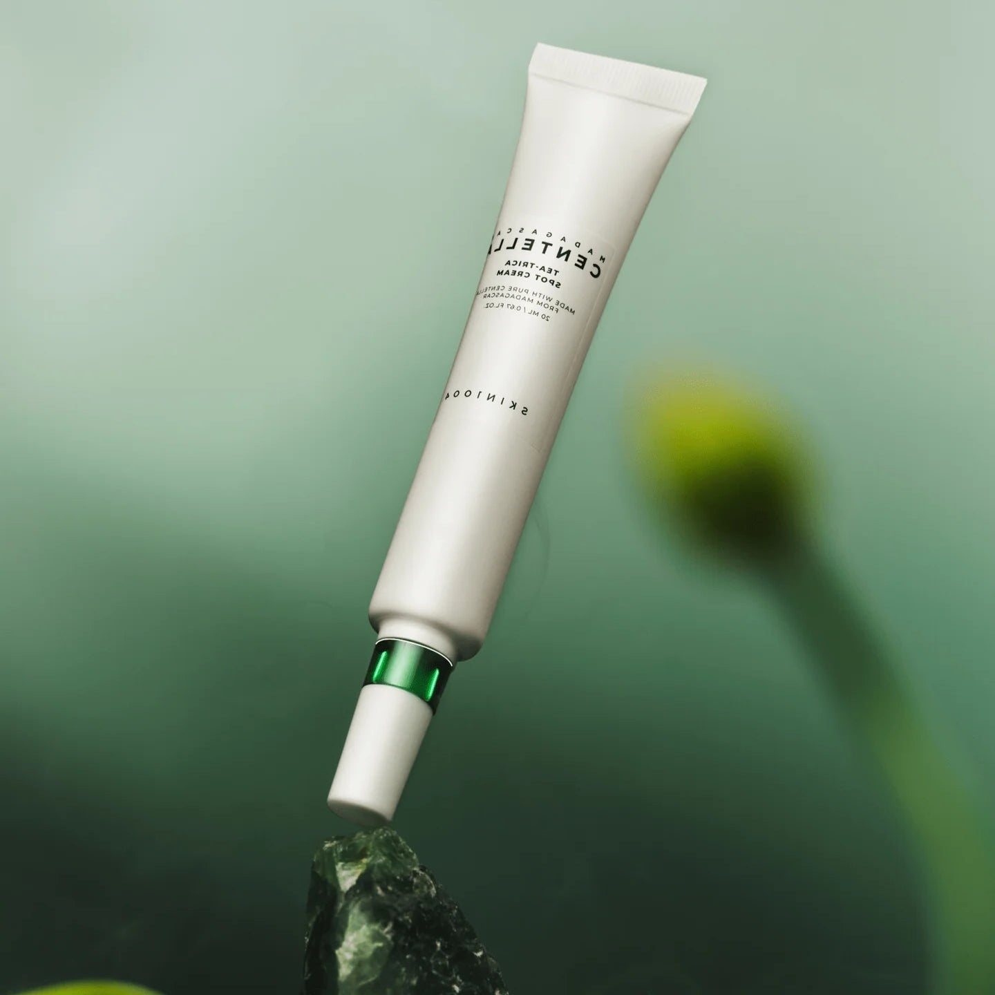 Skin1004 - Crema Facial Madagascar Centella Tea-Trica Spot Cream
