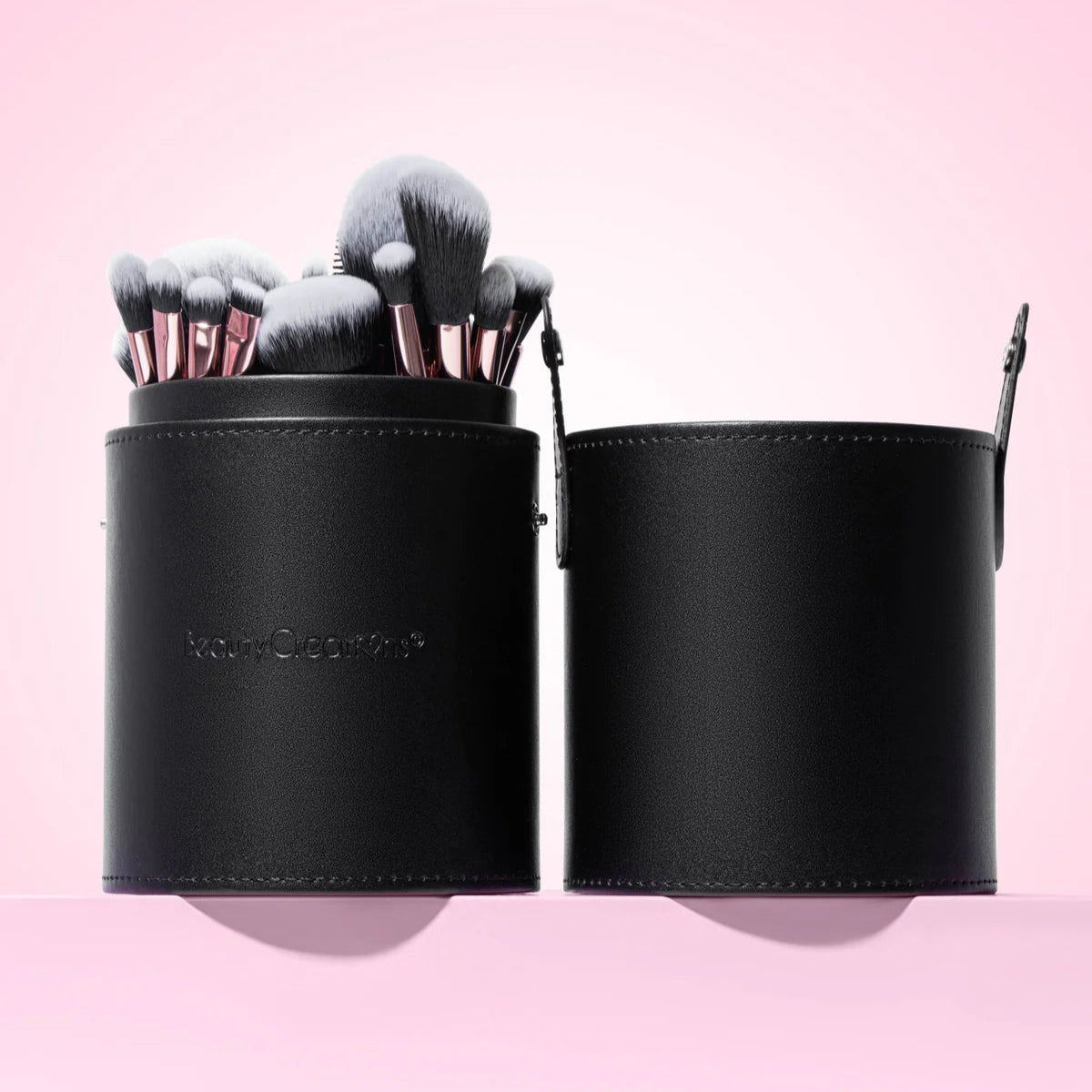 Set de brochas Unbothered Beauty Creations 24Pcs.