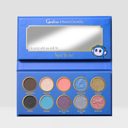 Beauty Creations x Coraline Paleta de sombras Beyond the Door